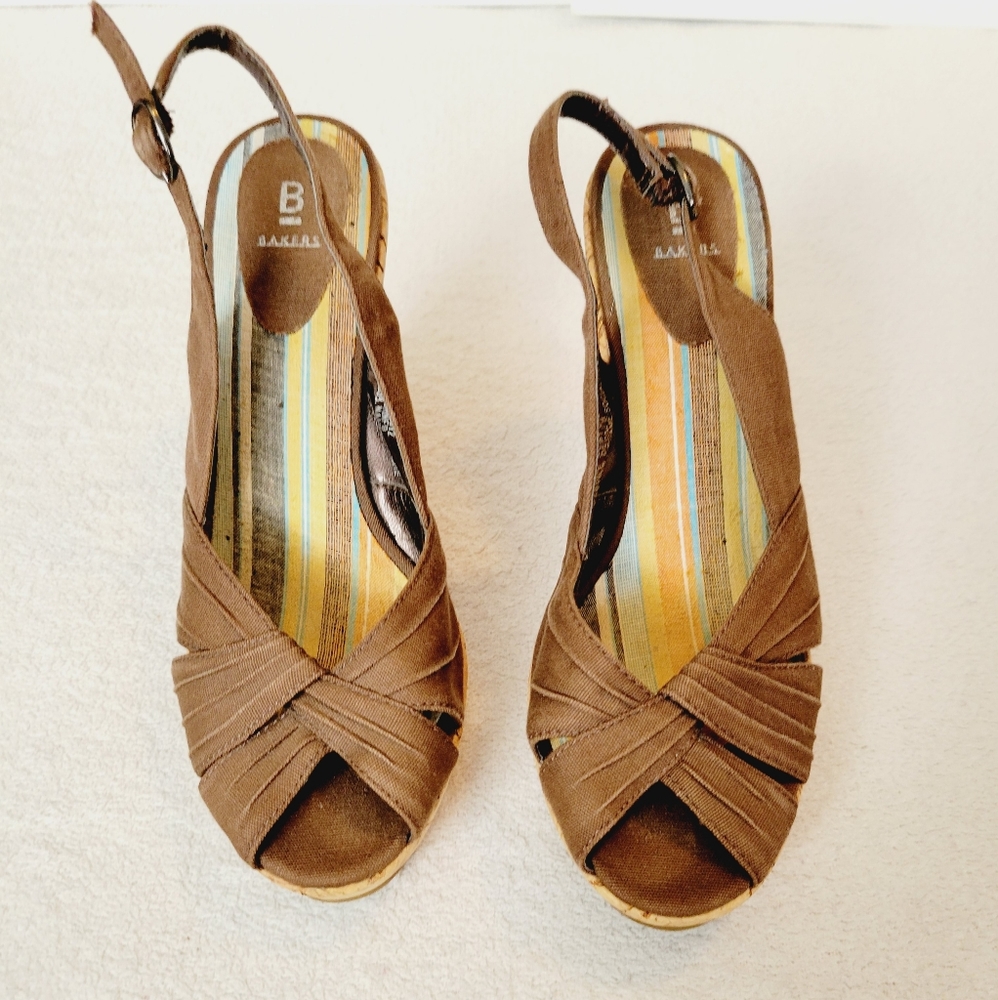 Bakers Socialite Open Toe Cork Wedge size 7 1/2